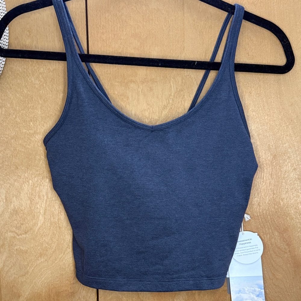 Vuori Women’s Halo Performance Crop in color Azure Hazel